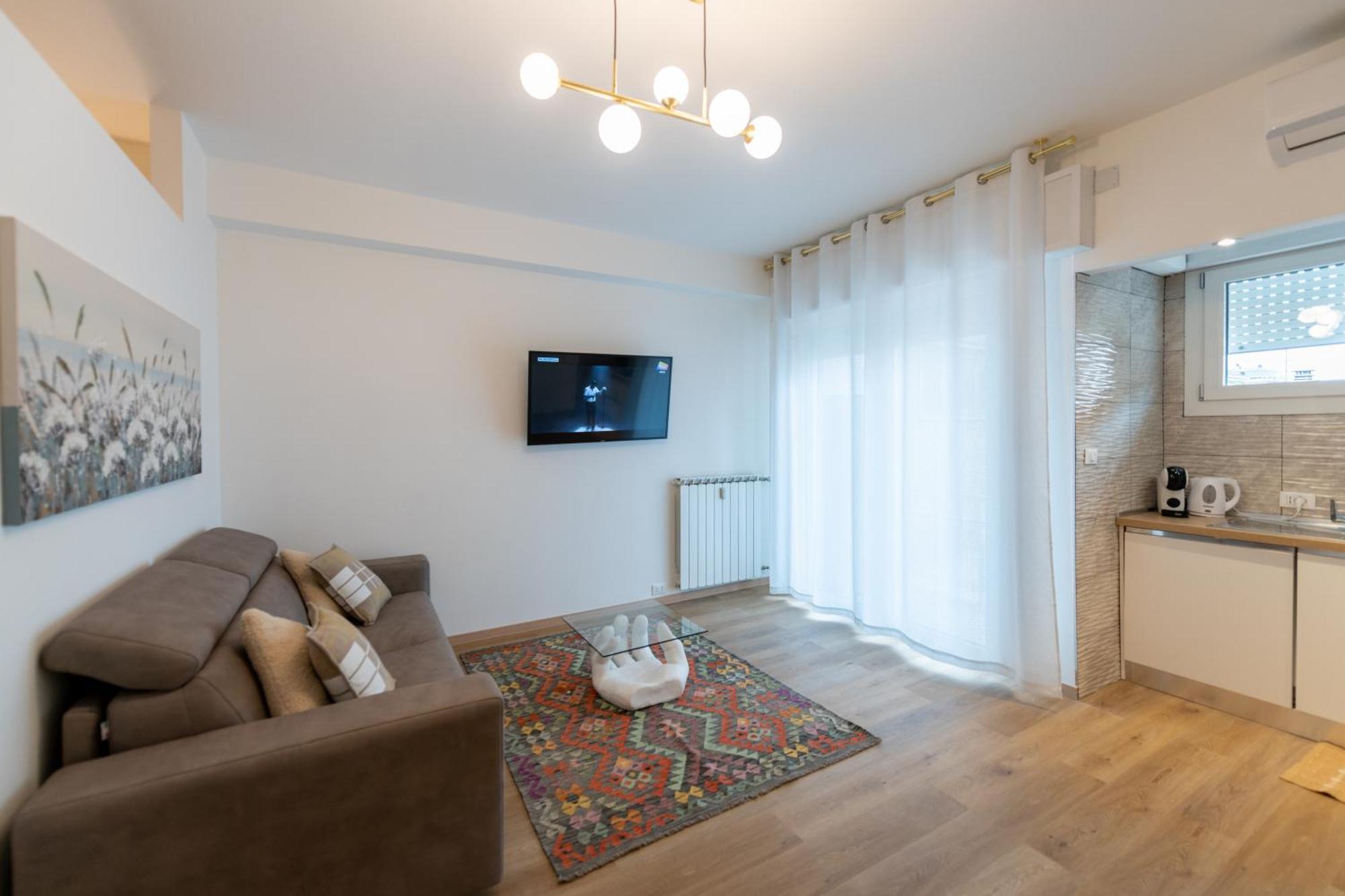 Apartamento Lady Hana 2 *